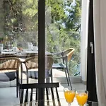 N&g Maisonette Apartment